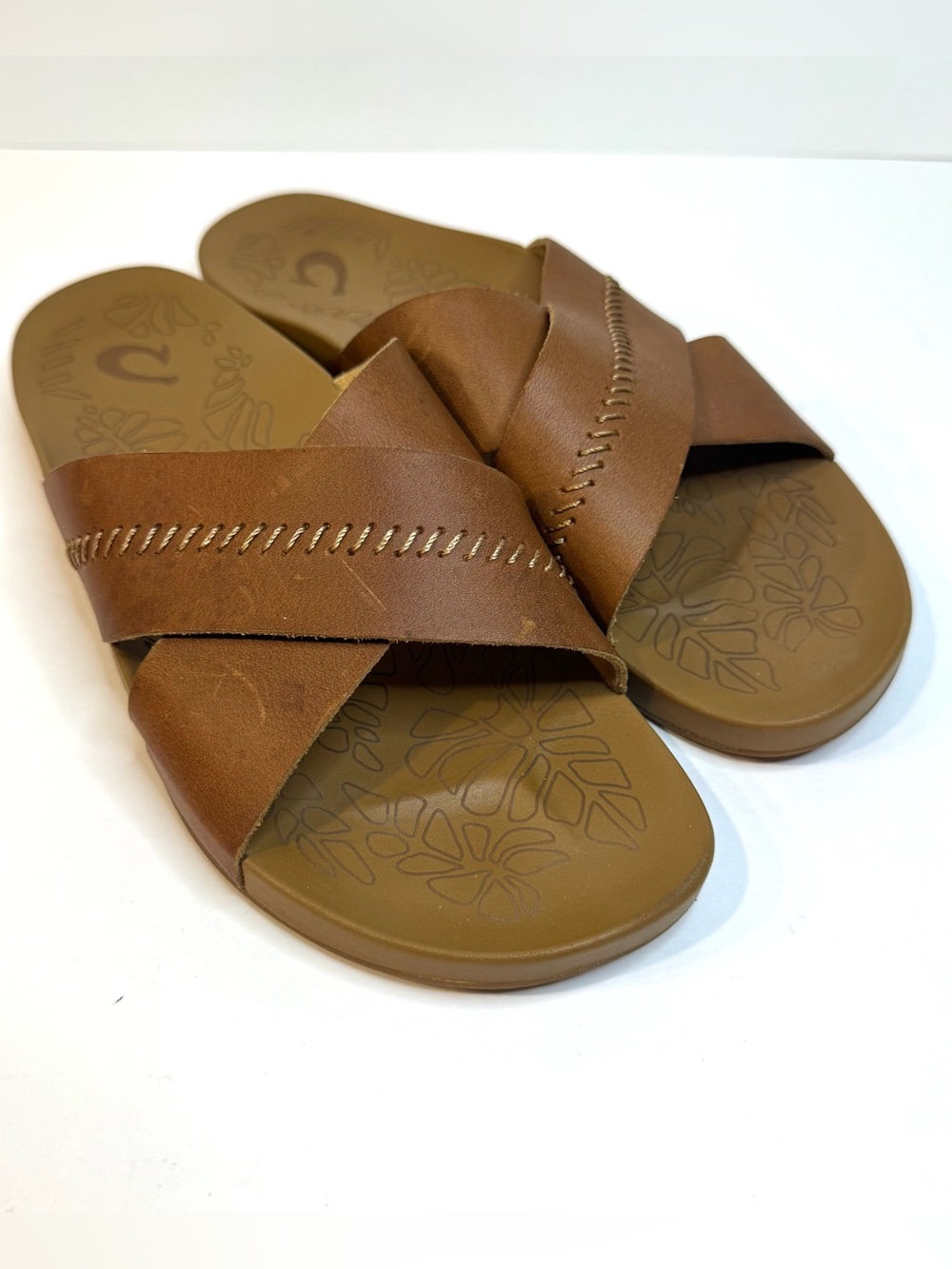 Olukai Kipe'a 'Olu Leather Sandals - Women's 10